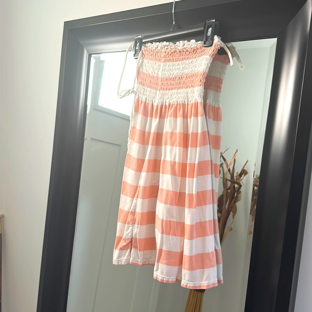 XS sleeveless white and pink cover up